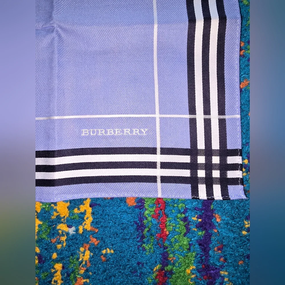 New Burberry Vintage Neckerchief Handkerchief Pocket Square Blue‎ White